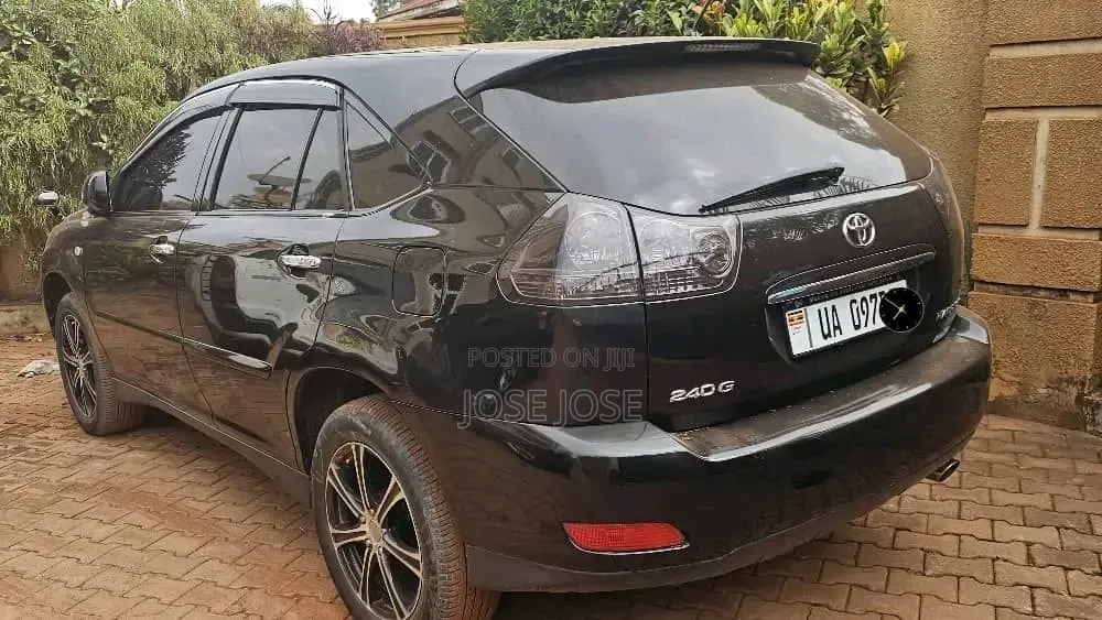 Toyota Harrier 2010 Black