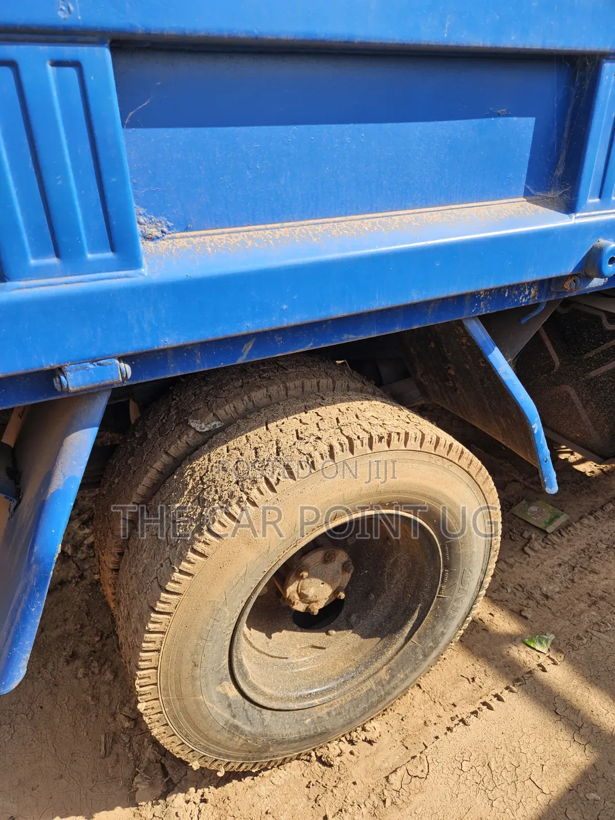 Isuzu Elf Dumper 1997 Low Bed