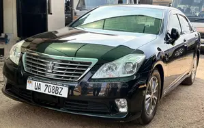 Toyota Crown 2013 Black