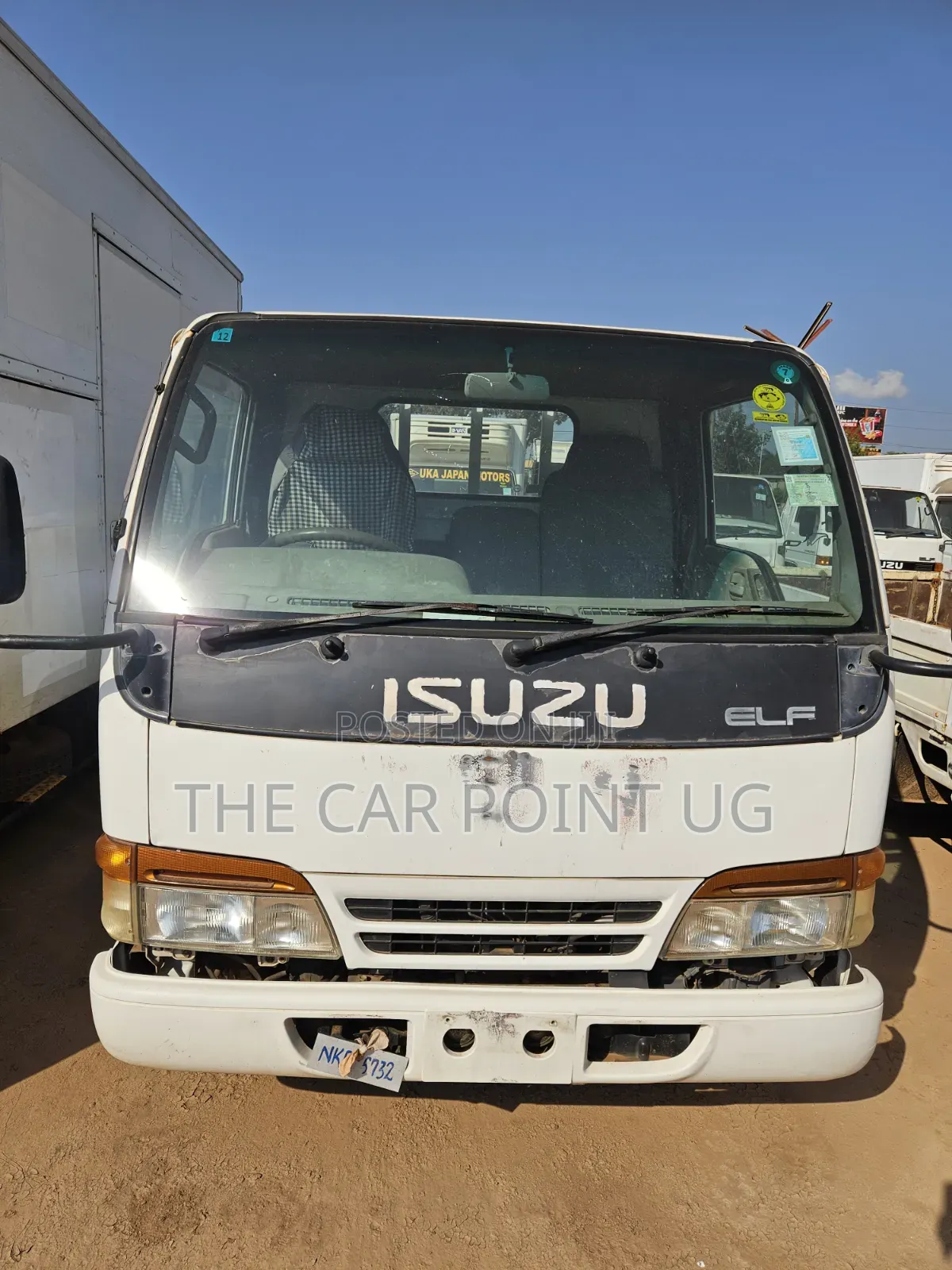 Isuzu Elf 250 Truck New Shape 2000 White