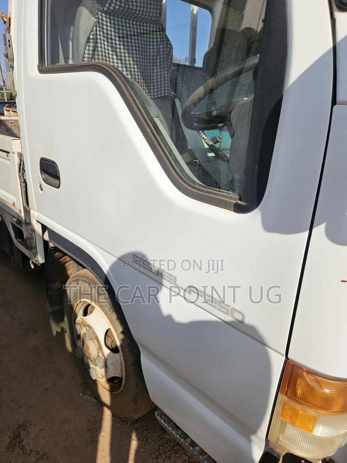 Isuzu Elf 250 Truck New Shape 2000 White