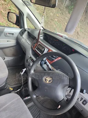 Toyota Noah 2003 Black