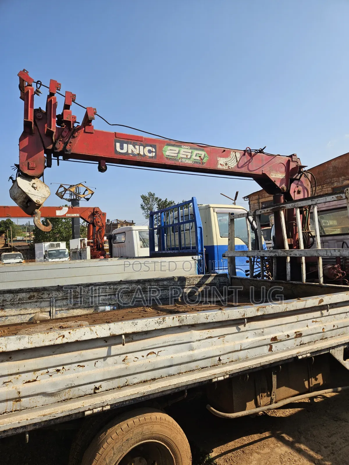 Isuzu Elf Crane Truck
