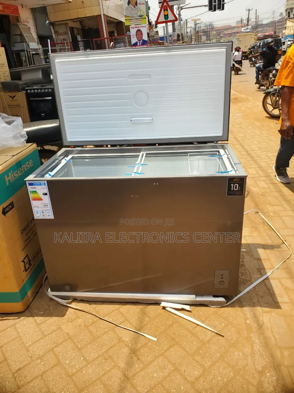Chiq Freezer 400l