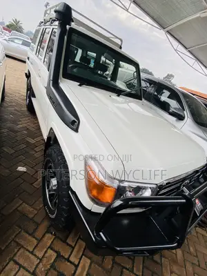 Toyota Land Cruiser 76 Series 2018 White
