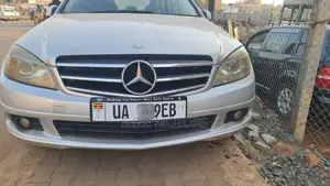 Mercedes-Benz C200 2010 Silver