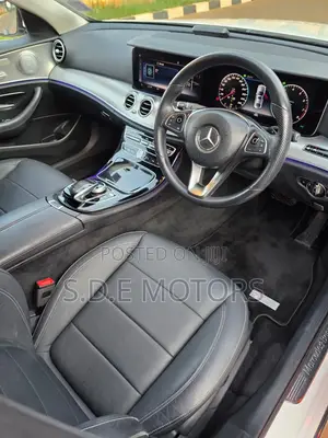Mercedes-Benz C230 2020 White