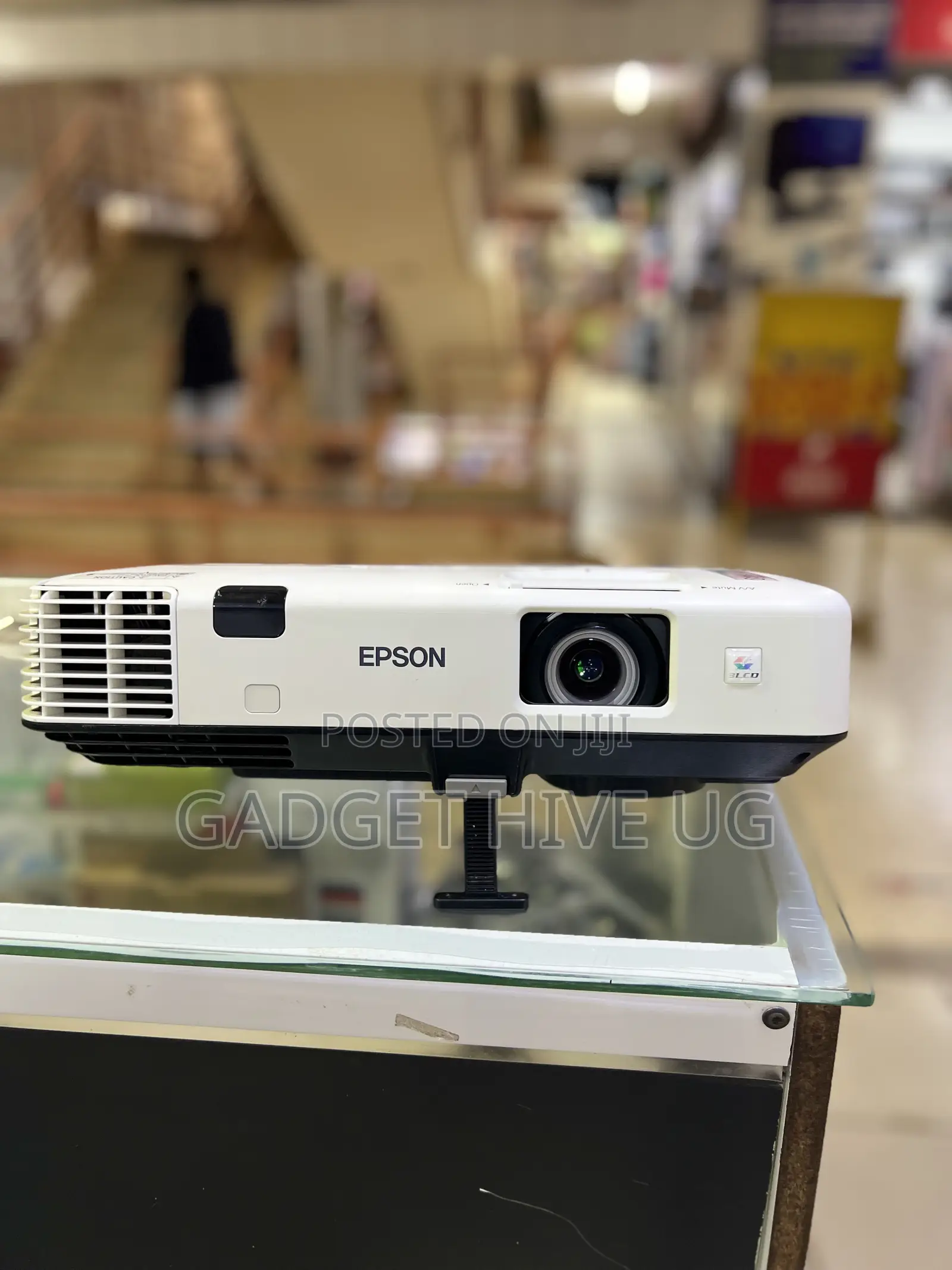 5000 Lumens Epson Projector