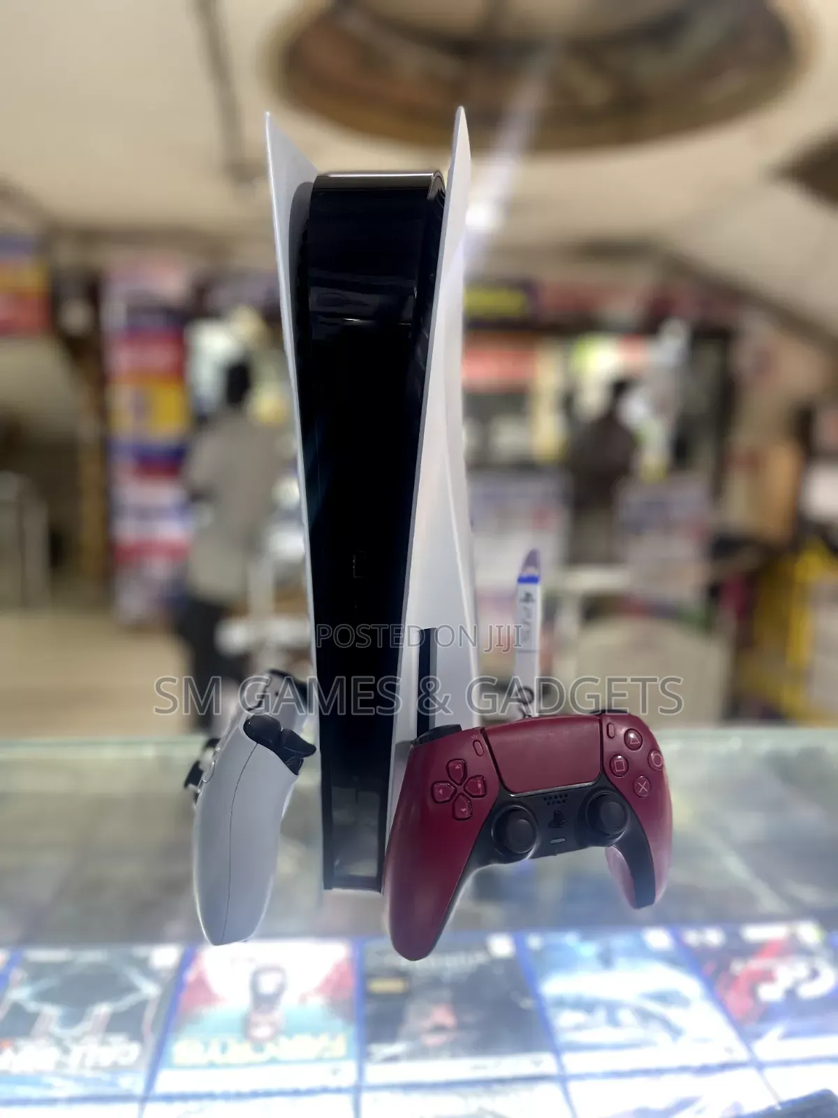 Sony PlayStation 5 Standard Disc Version (UK Used) With 2 Pads Games