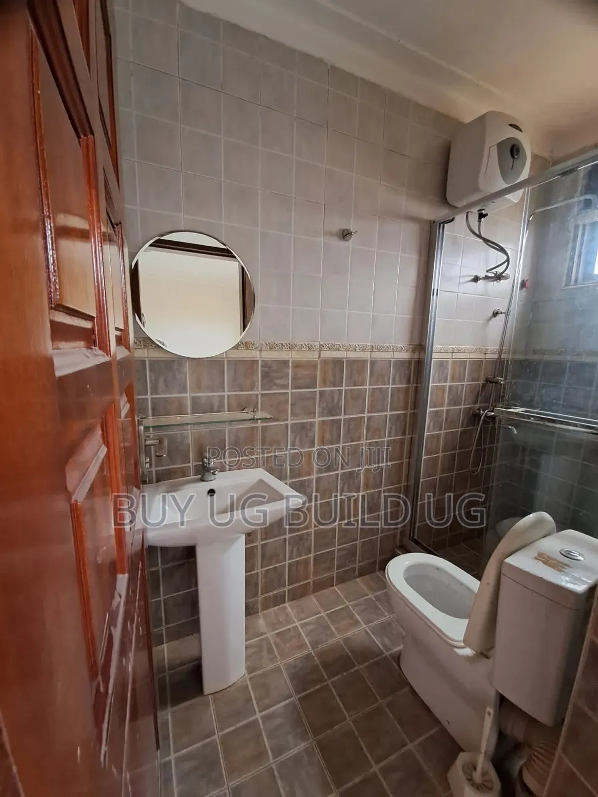 3bdrm Apartment in Kiwatule Kampala, Central Division for rent