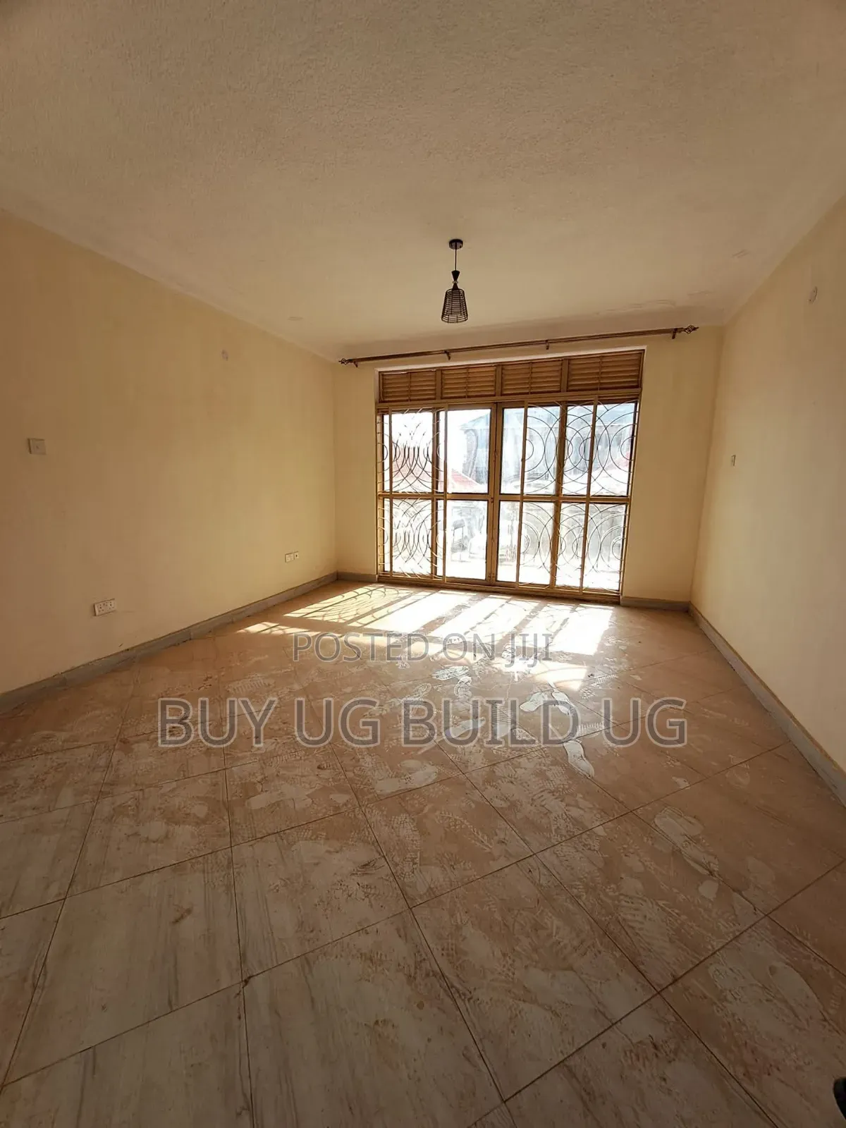3bdrm Apartment in Kiwatule Kampala, Central Division for rent