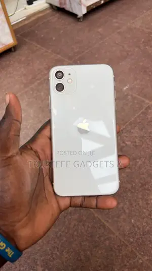 Apple iPhone 12 64 GB White