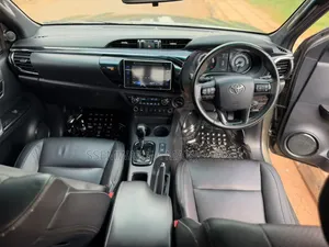 Toyota Hilux 2018 Green