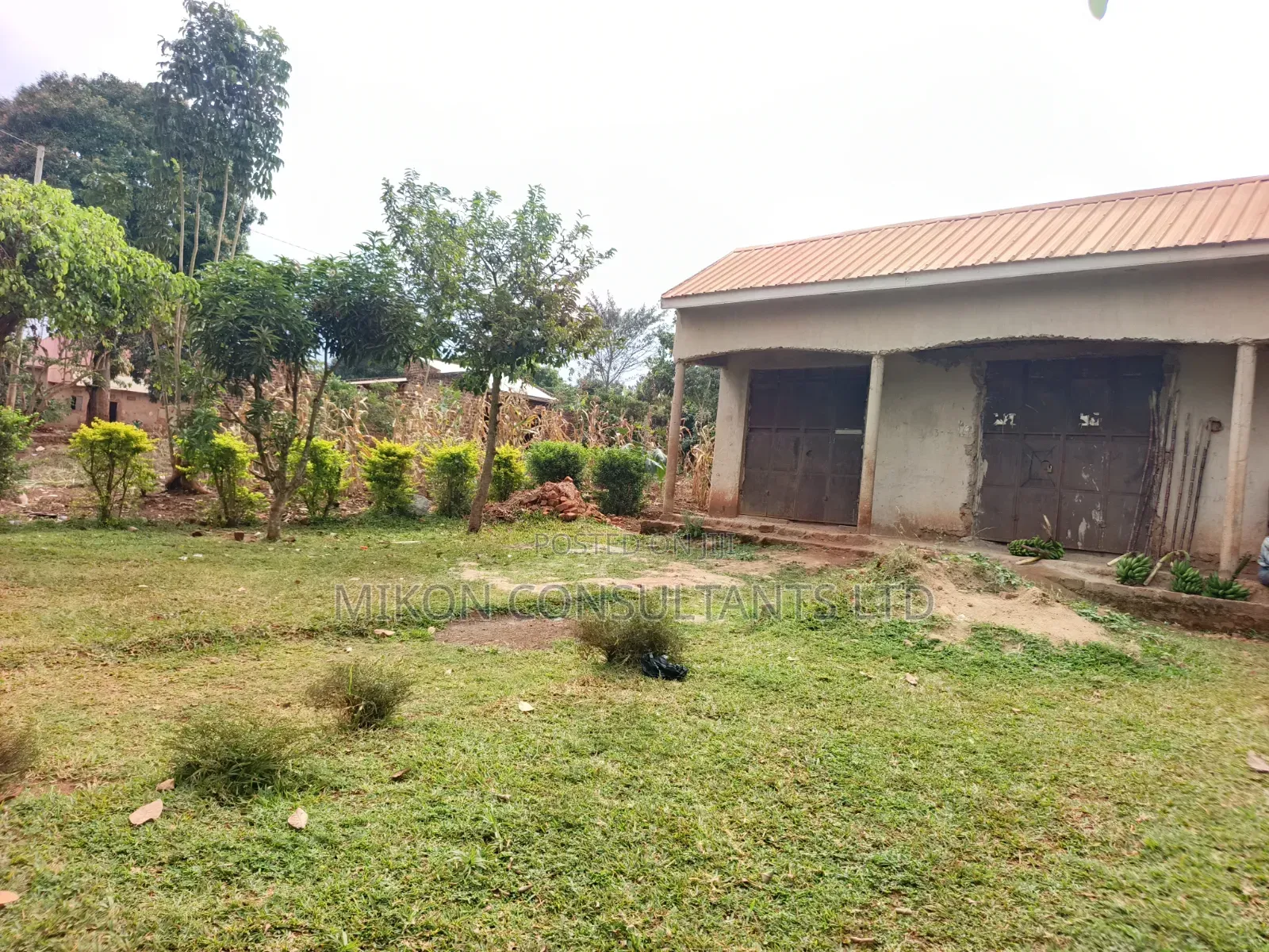 Semi Finished Business House on Sale in Bombo Kalule