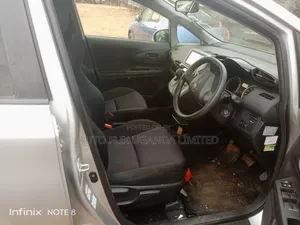Toyota Wish 2013 Silver