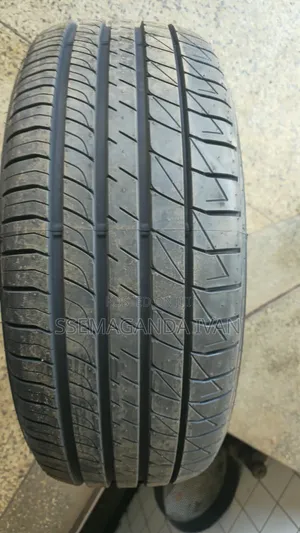 235/55r18 Mercedes Benz,harrier,vanguard ,Bmw DUNLOP Tyres