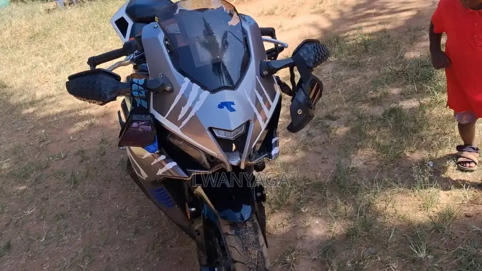 Suzuki 2015 Black