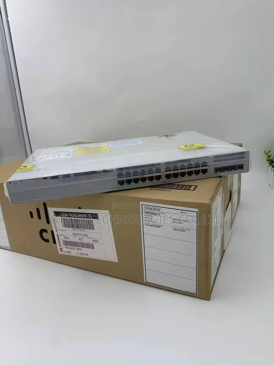Cisco Catalyst C9200-24p-a Managed PoE+ Switch