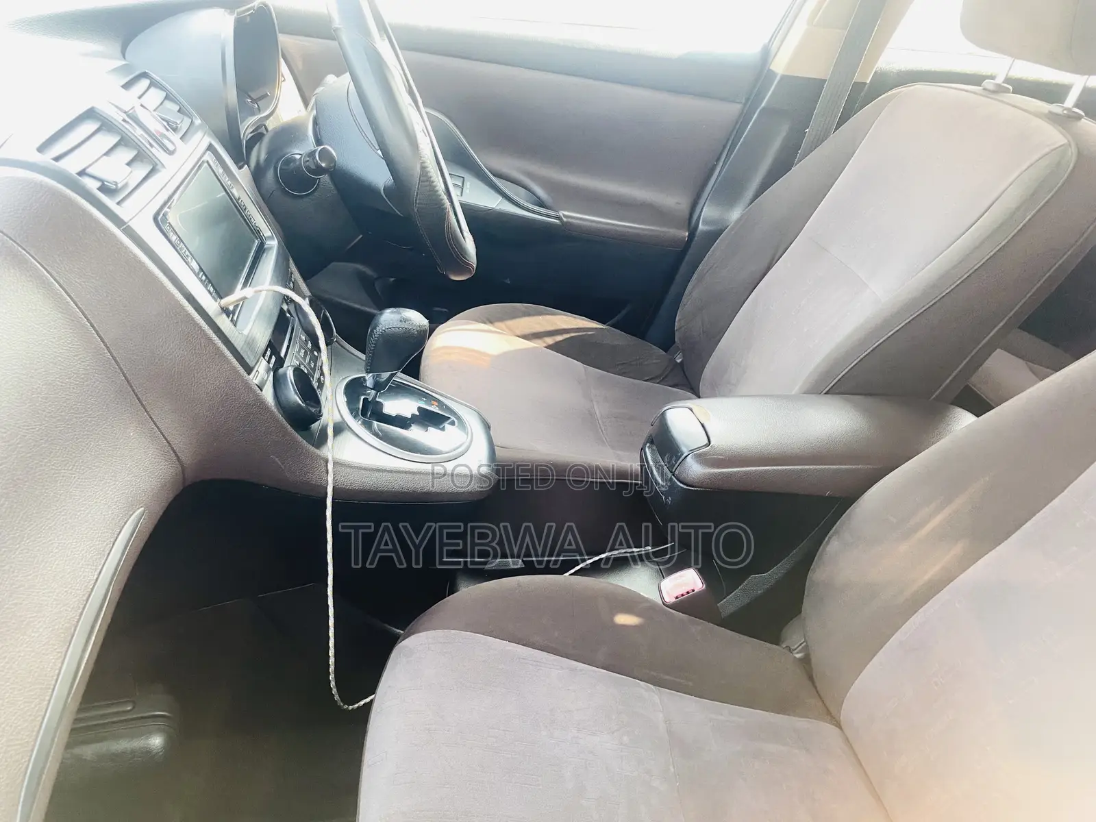 Toyota Mark X Zio 2.4 AWD (6 seater) 2008 Silver