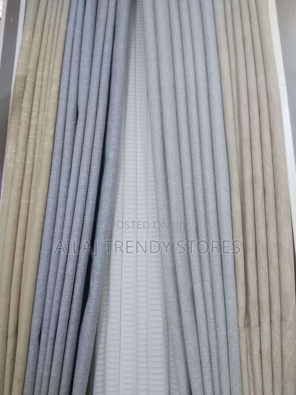 I Need Floral Gray or Blue Curtains Per Metre