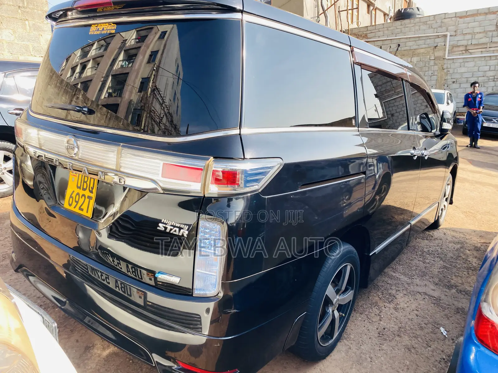 Nissan Elgrand SV Premium 2014 Black