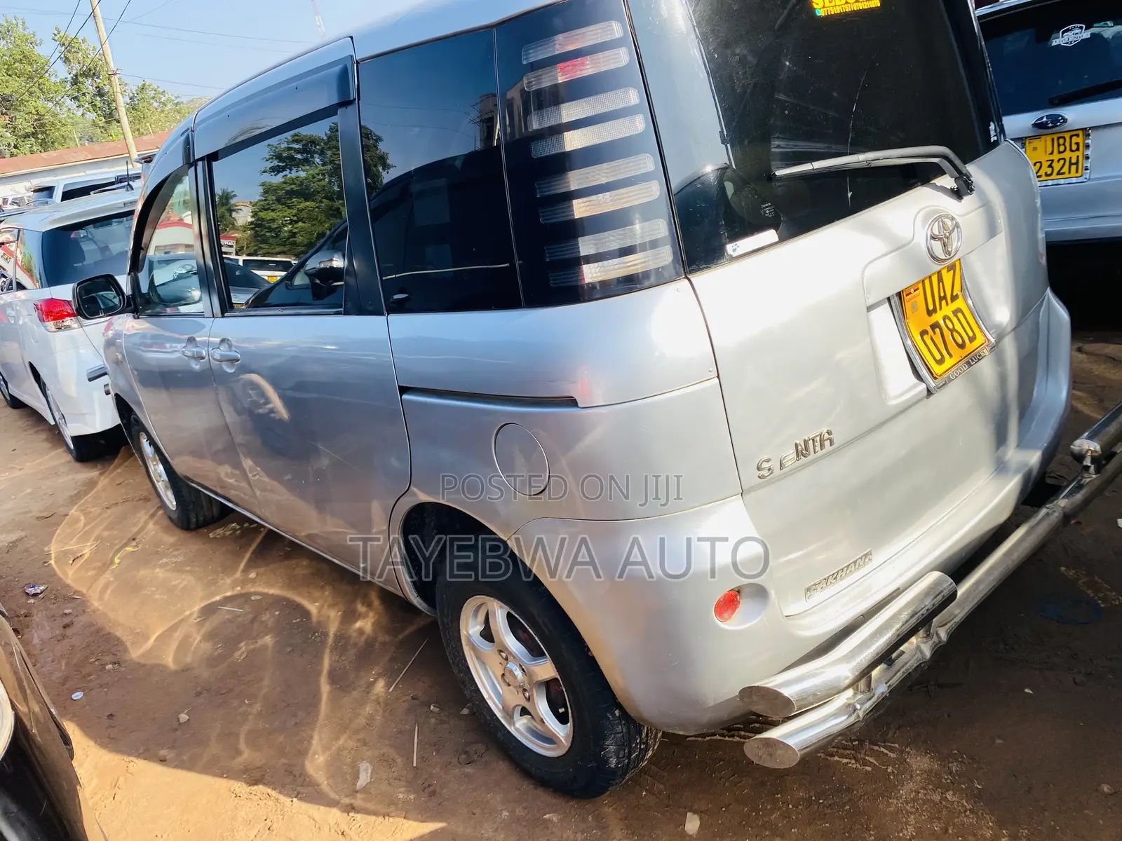 Toyota Sienta 2007 Silver