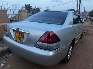 Toyota Mark II 2004 Silver