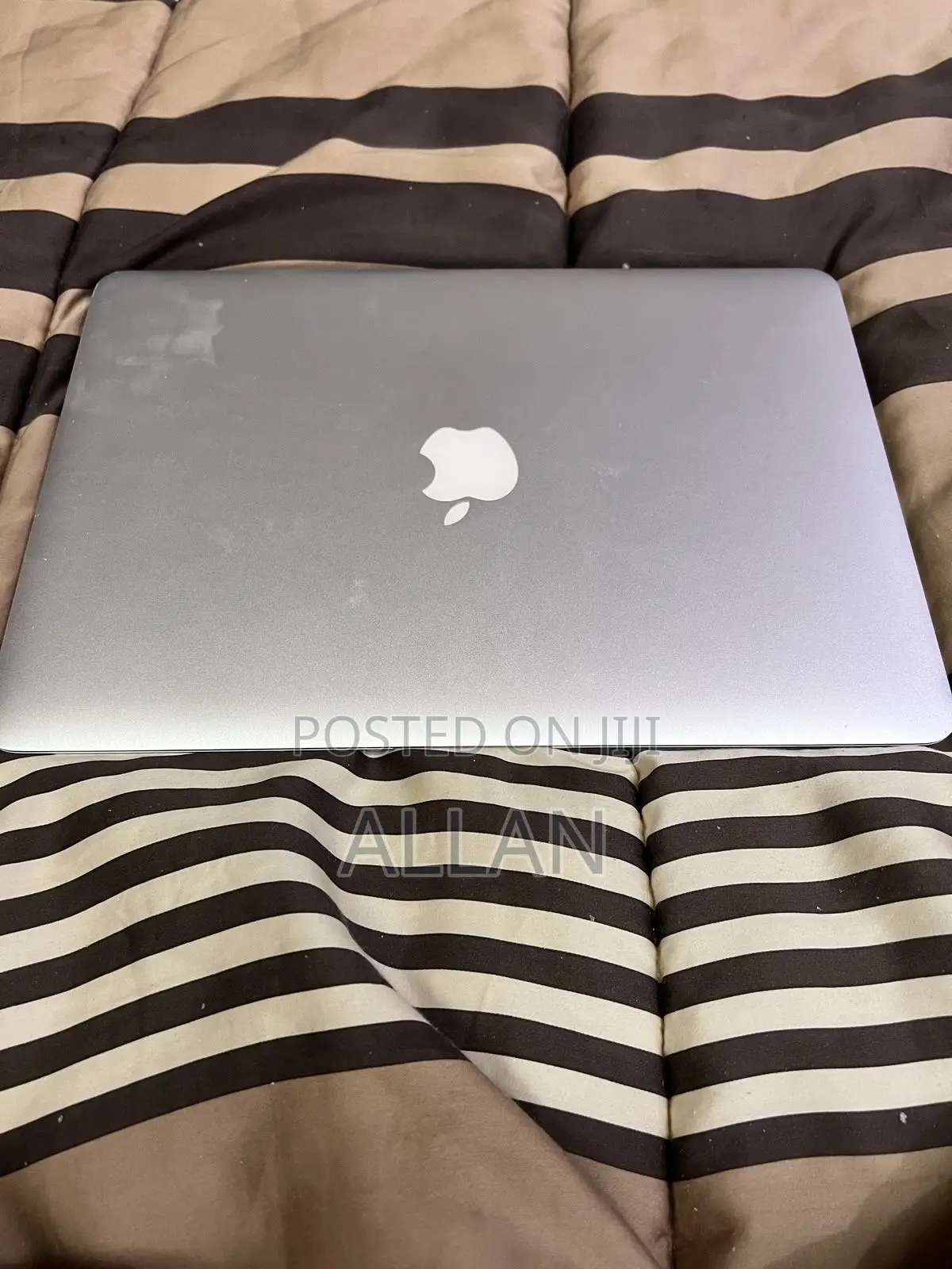 Laptop Apple MacBook Pro 8GB Intel Core i5 SSD 256GB