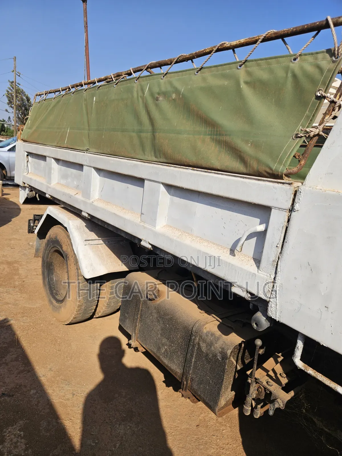 Isuzu Elf Dumper High Bed White