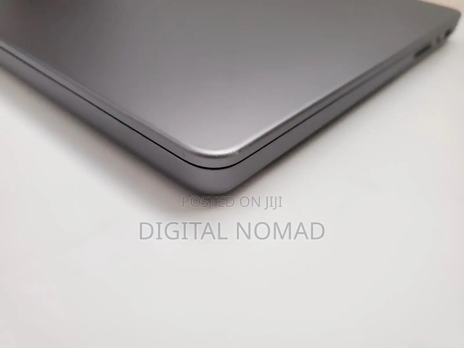 Laptop Apple MacBook Pro 2021 M1 16GB Apple M1 Pro SSD 512GB
