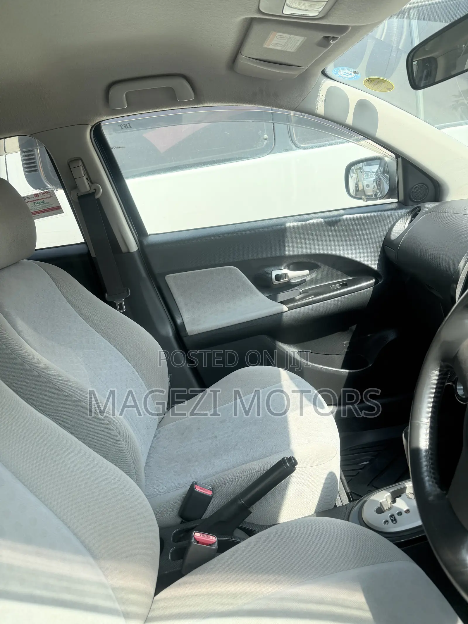 Toyota IST 2009 Blue
