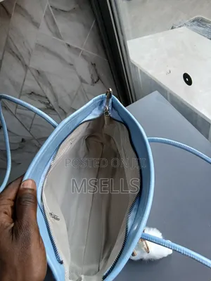Elongated Shoulder Bag (Light Blue)
