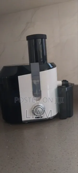 Geepas GJE5090N Juice Extractor (800W)