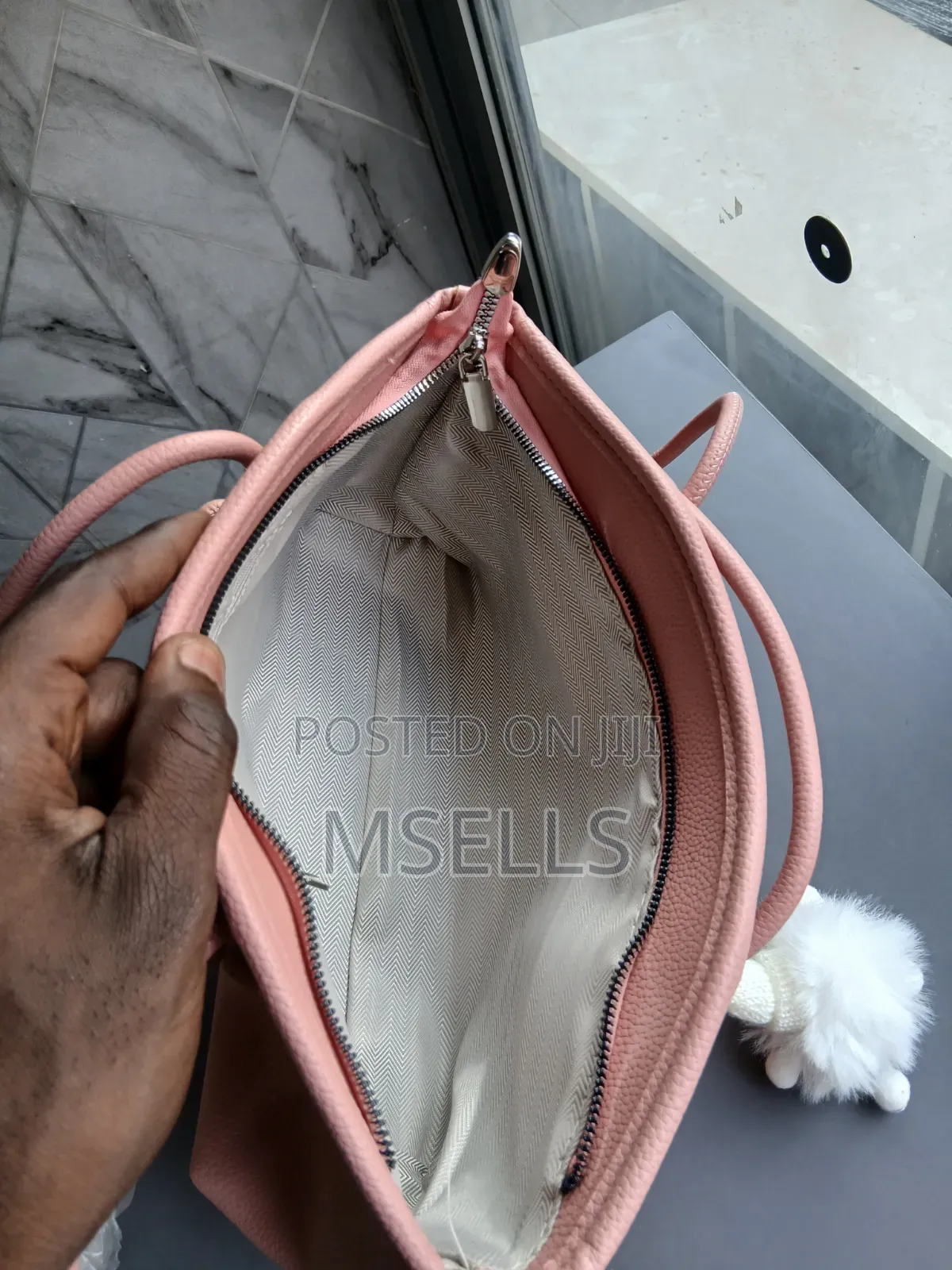 Elongated Shoulder Bag (Pink)