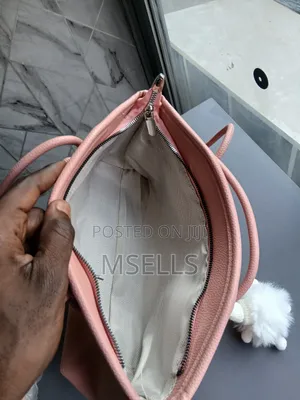 Elongated Shoulder Bag (Pink)