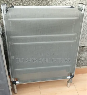 UK Used Songmics Folding Sun Lounger/Garden Chairs/Beach Chairs