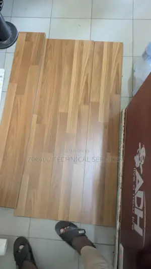 Deco Floor Laminate Tiles