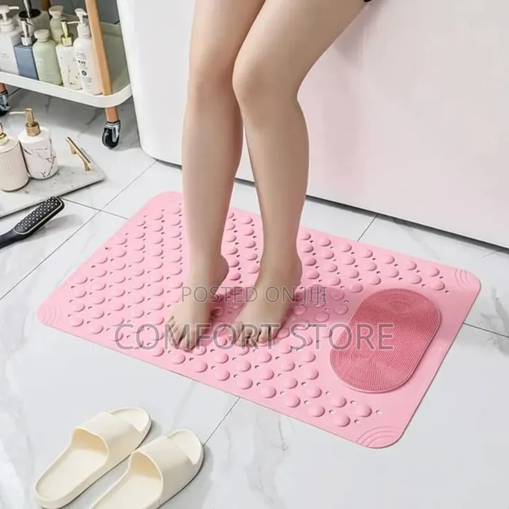 Rubber Bath Mat in Different Colors and Shape