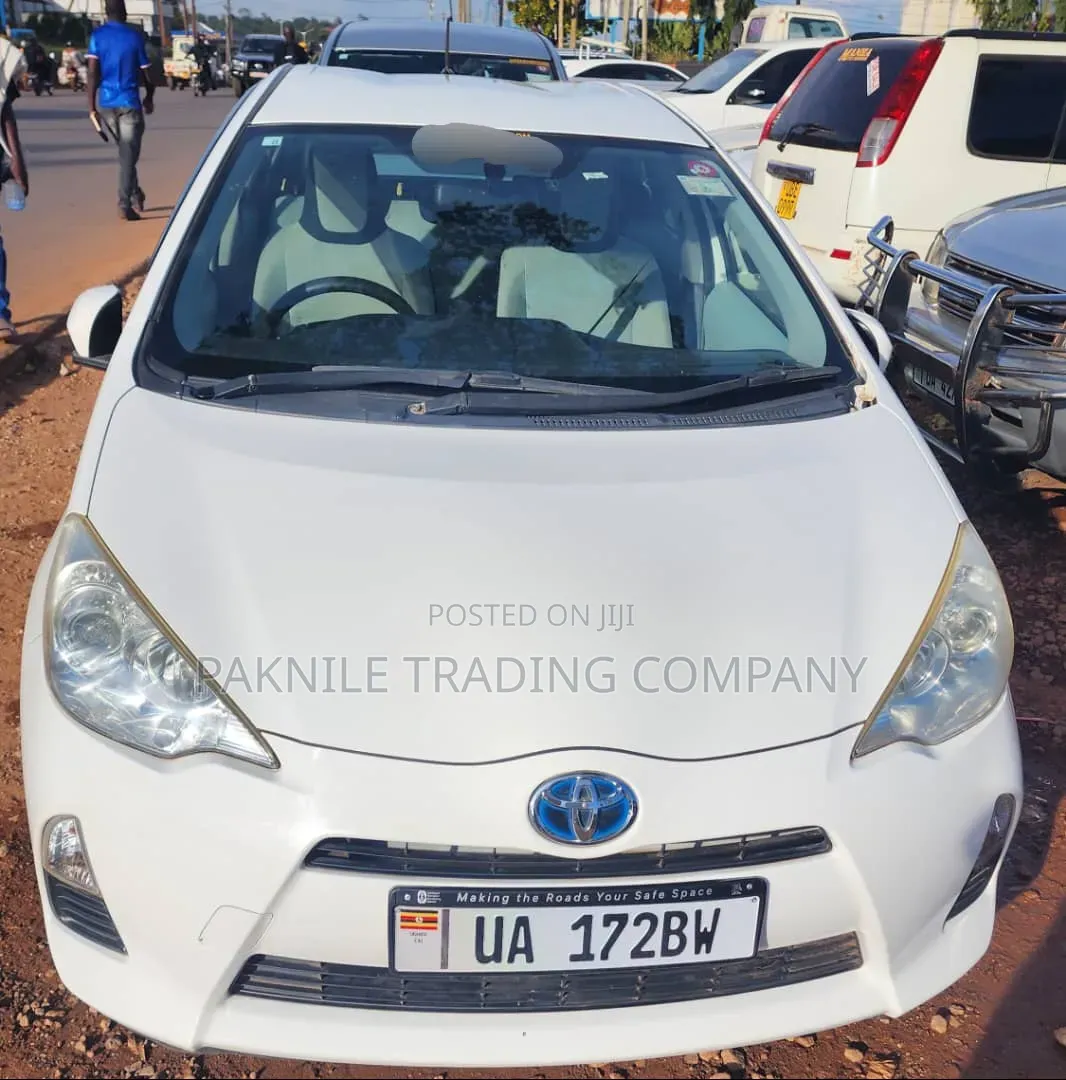 Toyota Aqua 2012 White