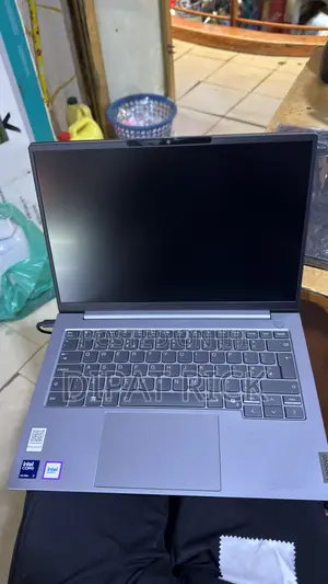 New Laptop HP EliteBook 1040 G8 16GB Intel Core i7 SSD 256GB