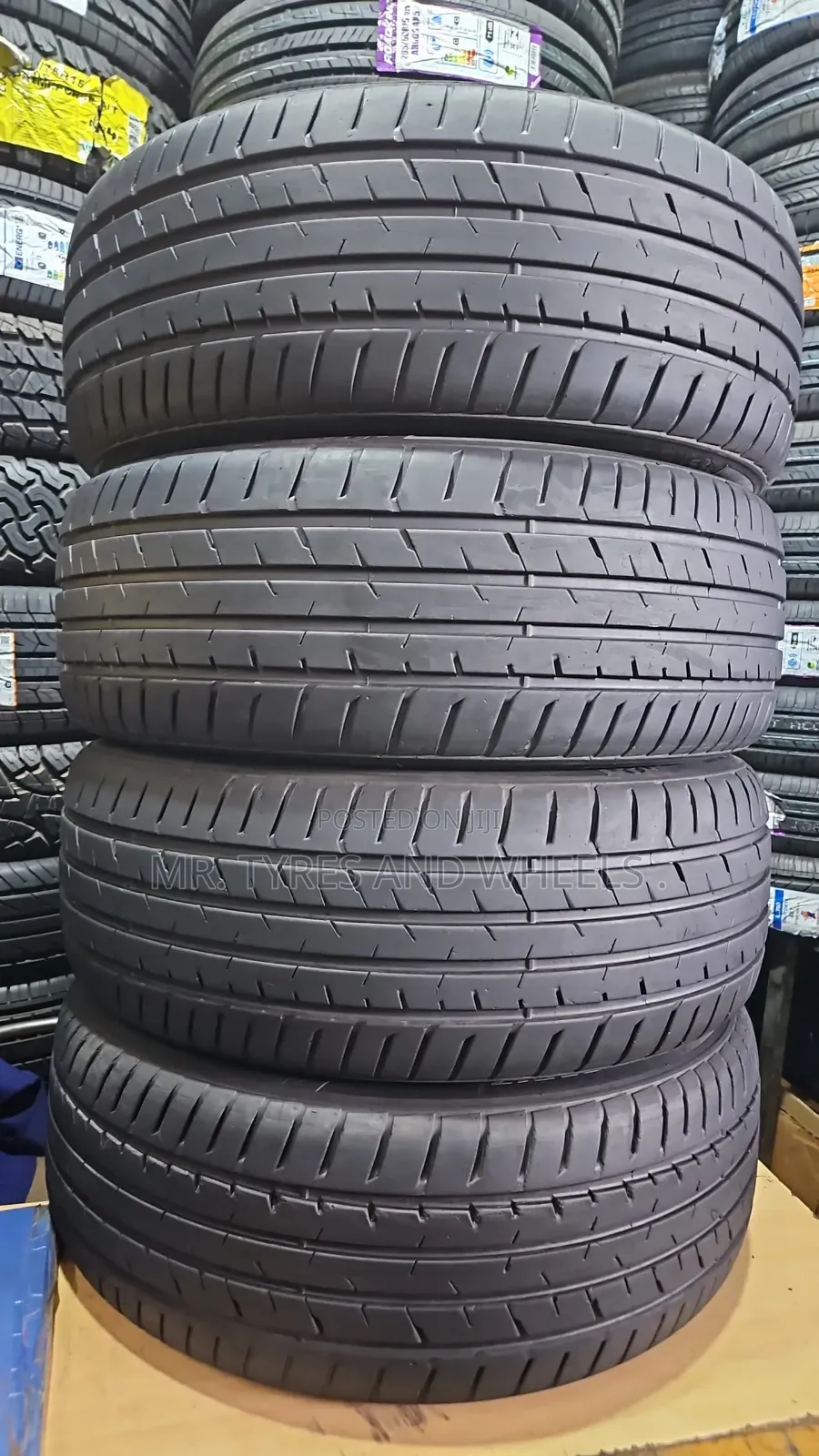 215 55 ZR17 ARDENT Tires Used Only One Month and Has a Warranty of 2yr