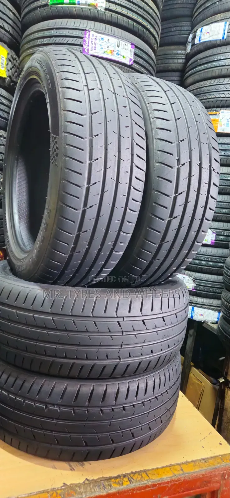 215 55 ZR17 ARDENT Tires Used Only One Month and Has a Warranty of 2yr