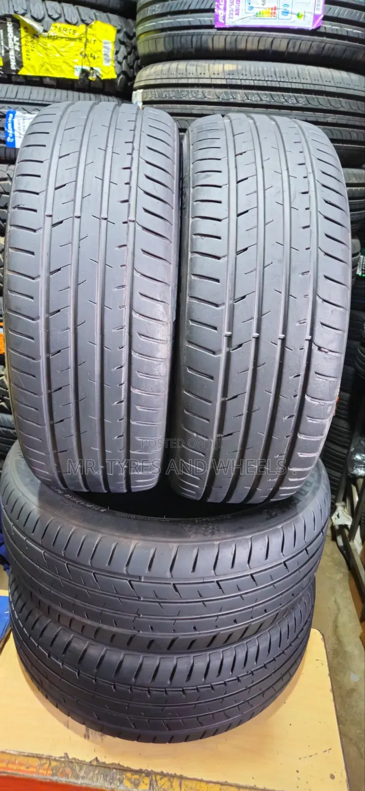 215 55 ZR17 ARDENT Tires Used Only One Month and Has a Warranty of 2yr