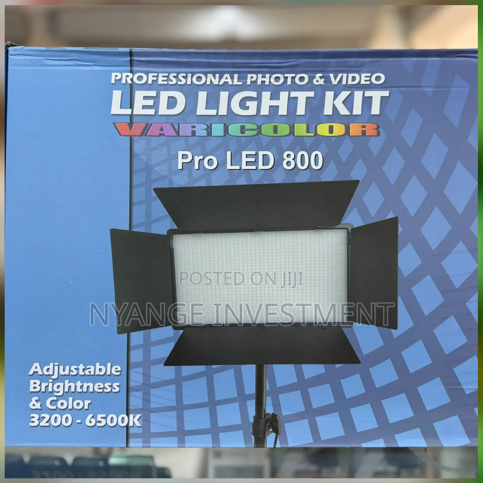 Varicolor Pro LED 800 Professional Photo and Video LED Light Kit