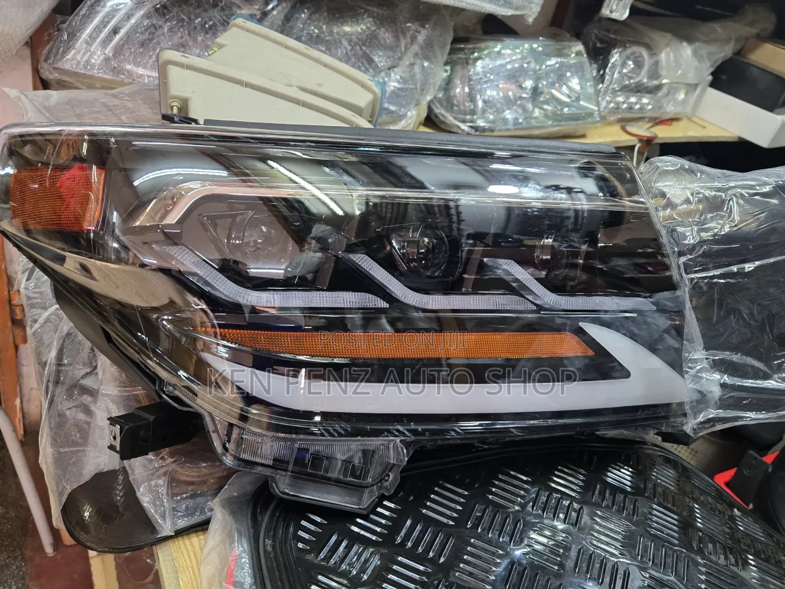Landcruiser LC200 2008 - 2015 Headlamps / Headlights ( Aftermarket)