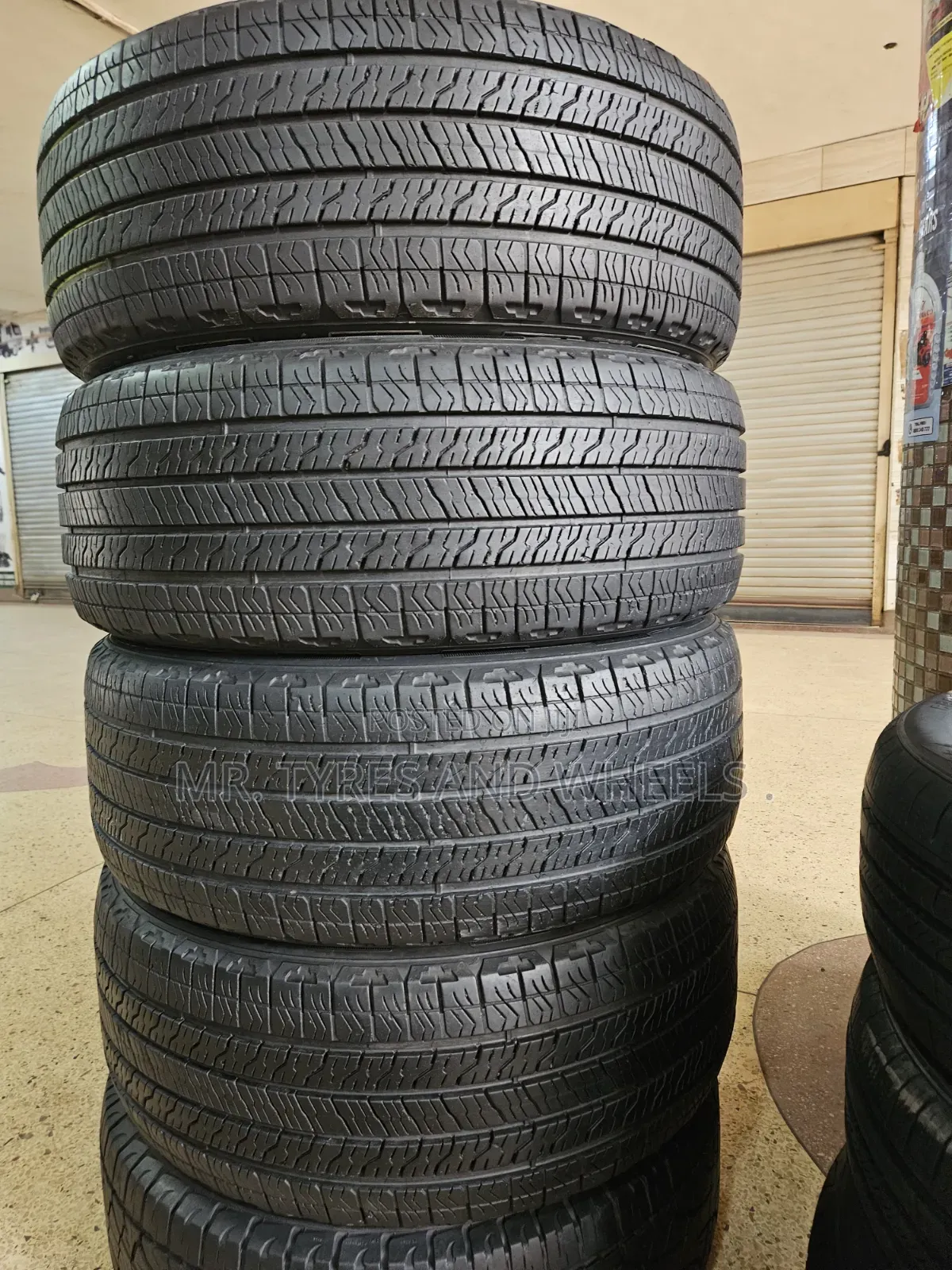 275 45 R21 Goodyear Tires When You Zoom Them U Will See THT Thy a Gd T