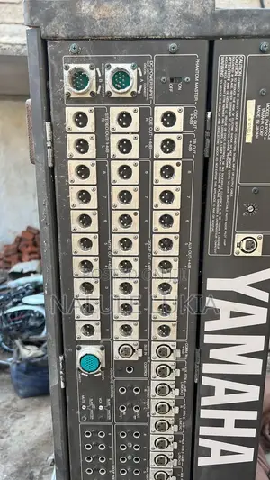 YAMAHA Amplified Dj Mixer