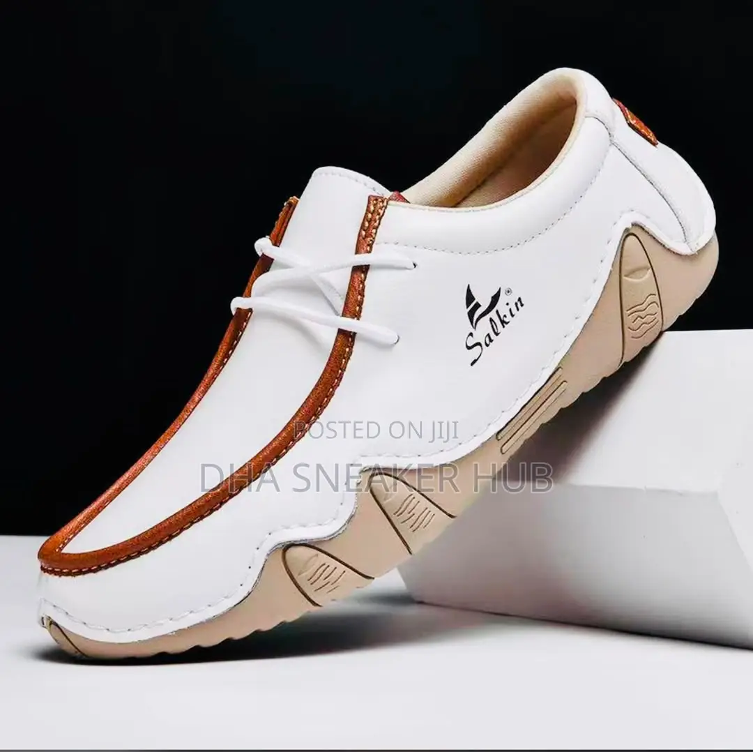 Comfortable Simple Sneakers