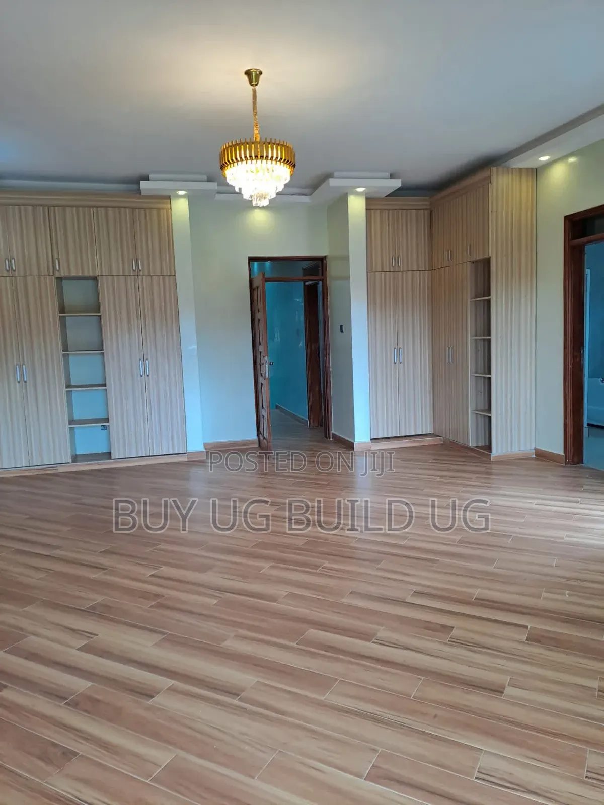 5bdrm Duplex in Kiwatule Kampala, Central Division for sale