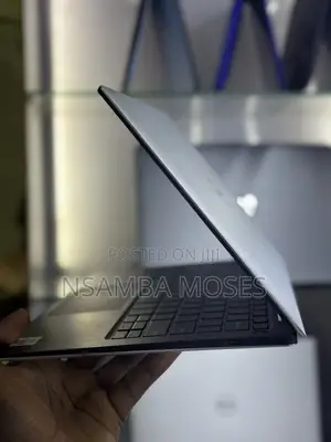 Laptop Dell XPS 13 7390 16GB Intel Core i7 SSD 512GB